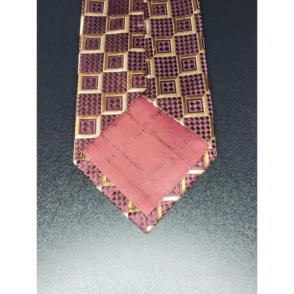 Ermenegildo Zegna Men's Necktie Burgundy Geometric Silk 3.75